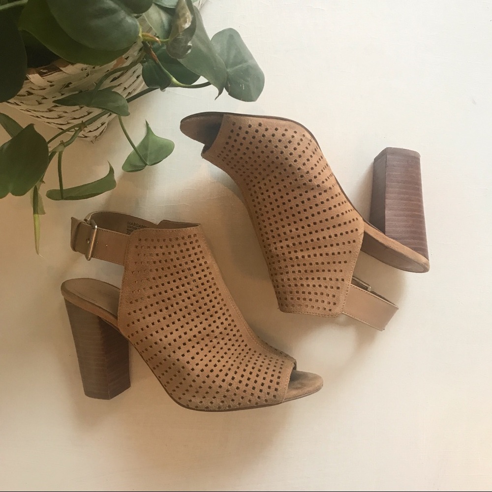 🥀boho suede peep toe bootie heels🥀